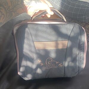 Ducks Unlimited carrying case bag dividers camera ammo fishing
